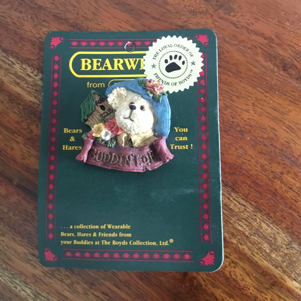 Vintage Boyds Bears & Friends 2000 Bearwear Brooch